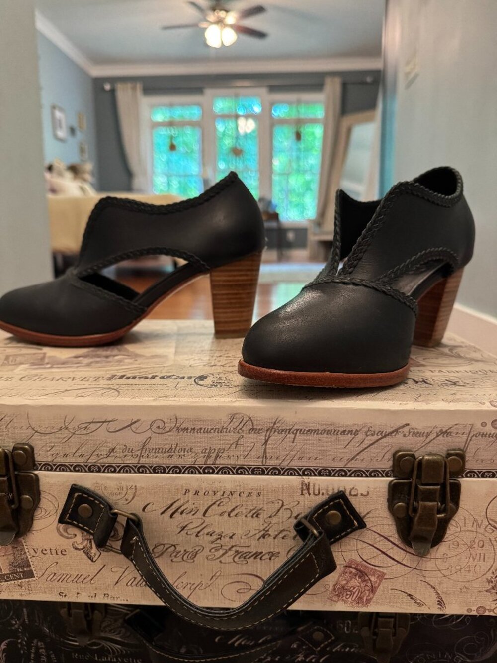 ELF Spirit Walker Genuine Leather Heel Booties Black Size 9 Handmade Bali
